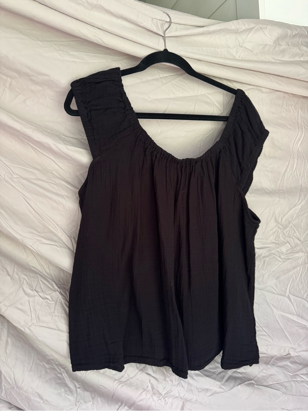 Old Navy Black Sleeveless Peasant Tank